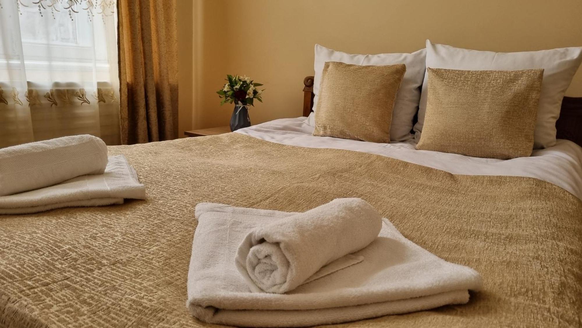 Guest House David'S B&B 久姆里 外观 照片