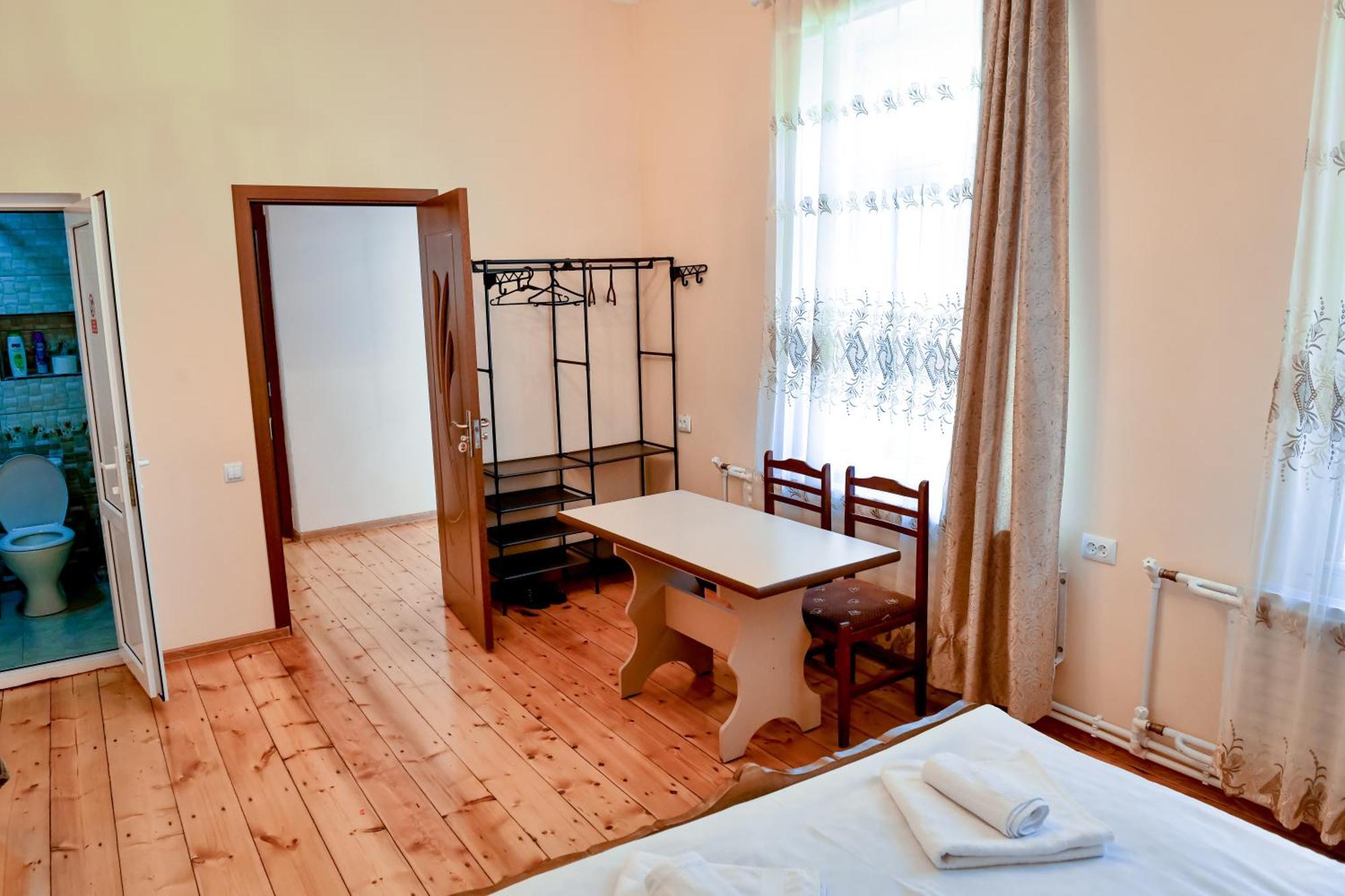 Guest House David'S B&B 久姆里 外观 照片