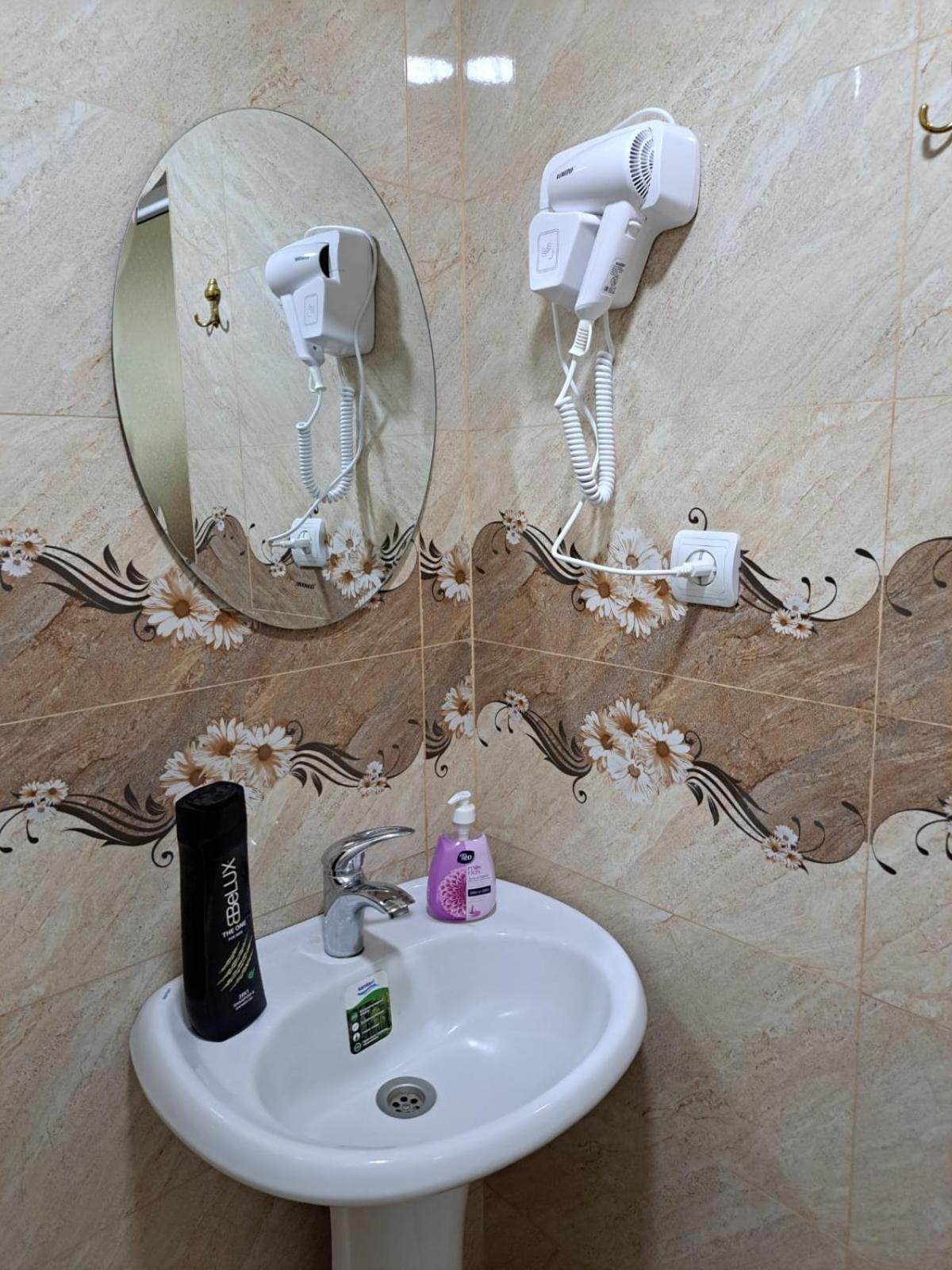 Guest House David'S B&B 久姆里 外观 照片