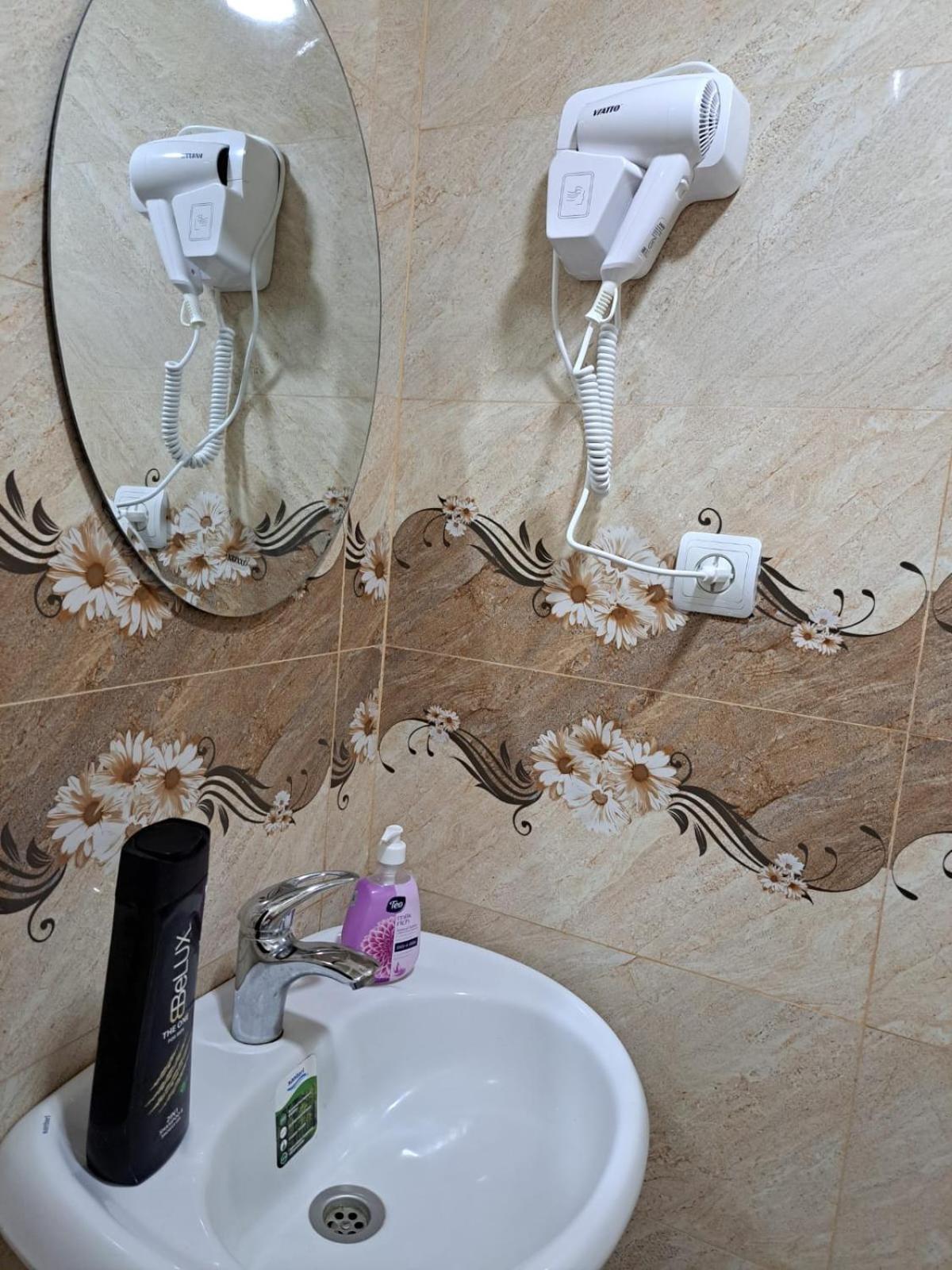Guest House David'S B&B 久姆里 外观 照片